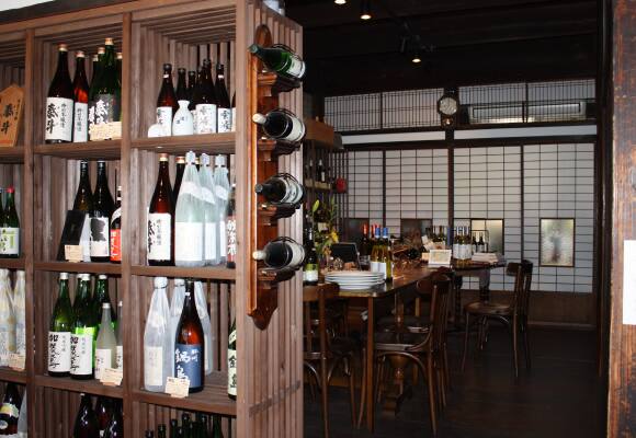 川上酒店