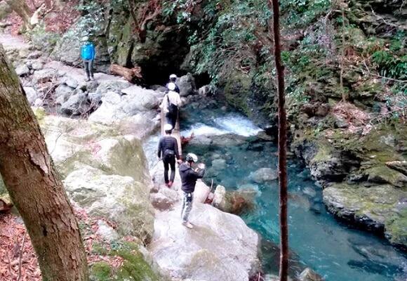 山林王の森と滝アドベンチャーBIKE&HIKE【E-bike】体験イメージ1