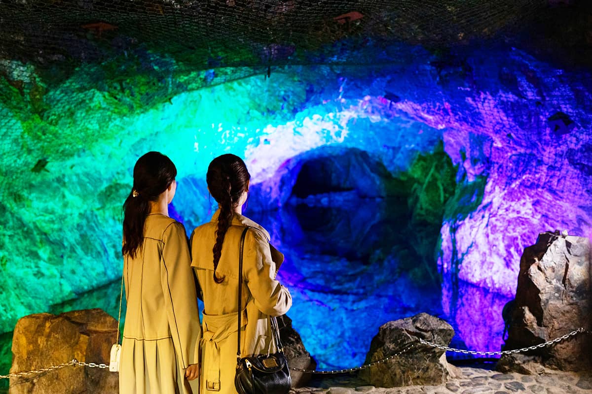 (写真) 地底王国「美川ムーバレー」 1