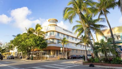 ショッピングビル