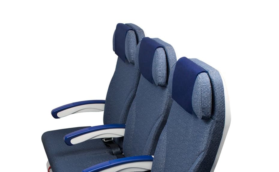 上下に調整ができるヘッドレスト